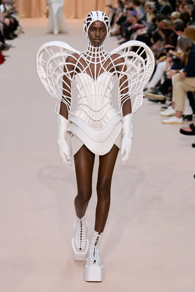 Look 57